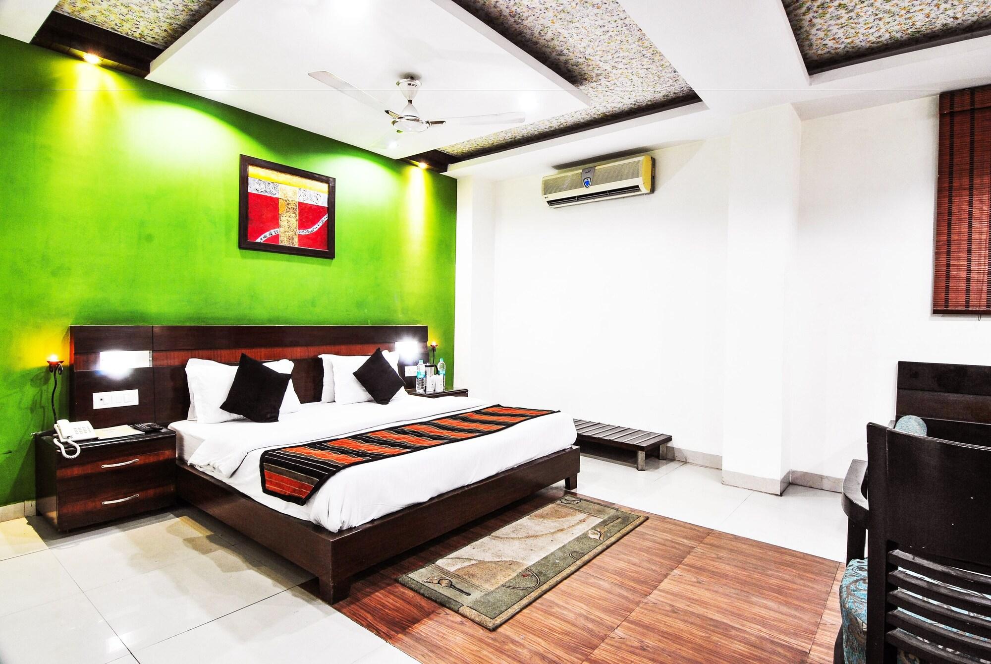 Super O Paharganj Near Railway Station Formerly Chand Palace New Delhi