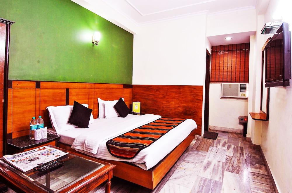 Hotel Super O Paharganj Near Railway Station Formerly Chand Palace New Delhi