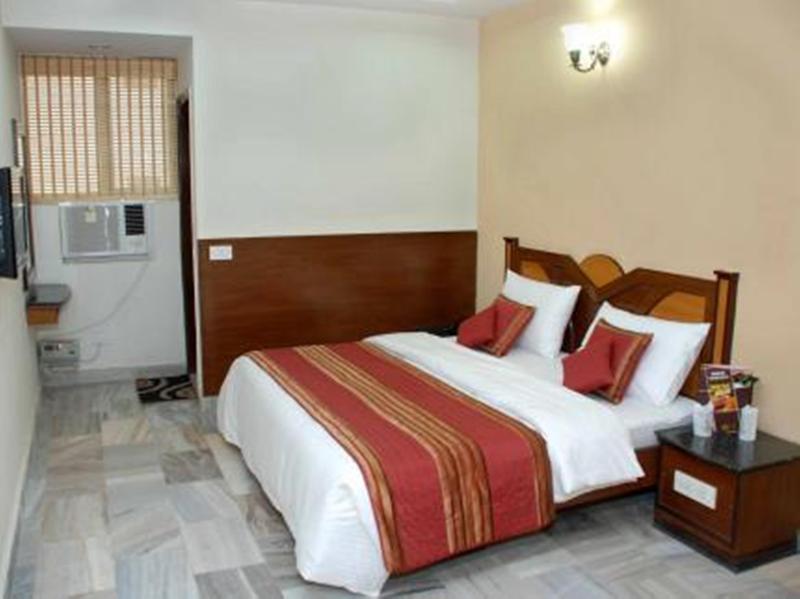 Super O Paharganj Near Railway Station Formerly Chand Palace Hotel