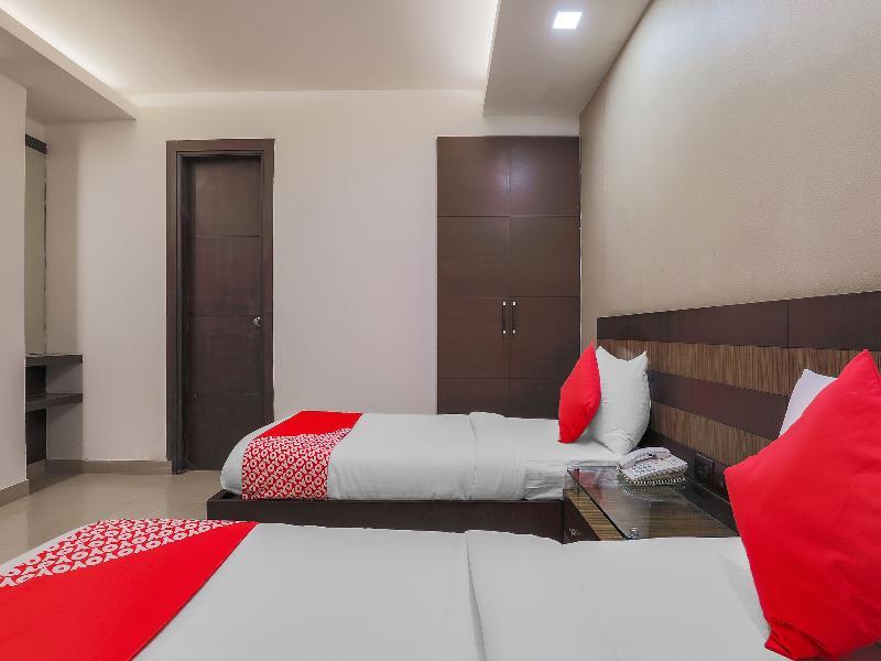 Super O Paharganj Near Railway Station Formerly Chand Palace Hotel 3*